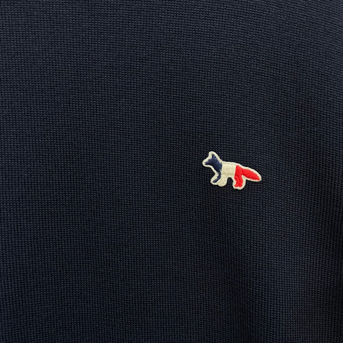 Maison Kitsune Navy Fox Knit 상품이미지4