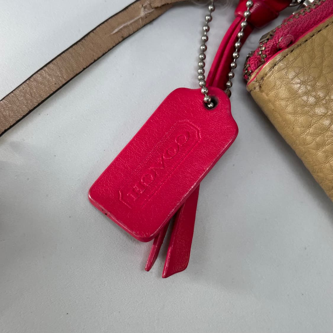 코치 파우치 크로스백 상품이미지9