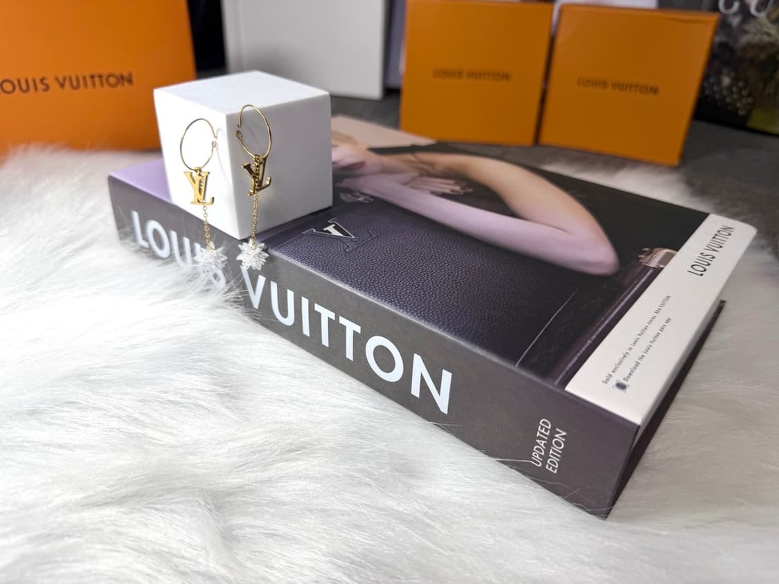 LV 언발 드롭 큐빅 이어링 상품이미지6