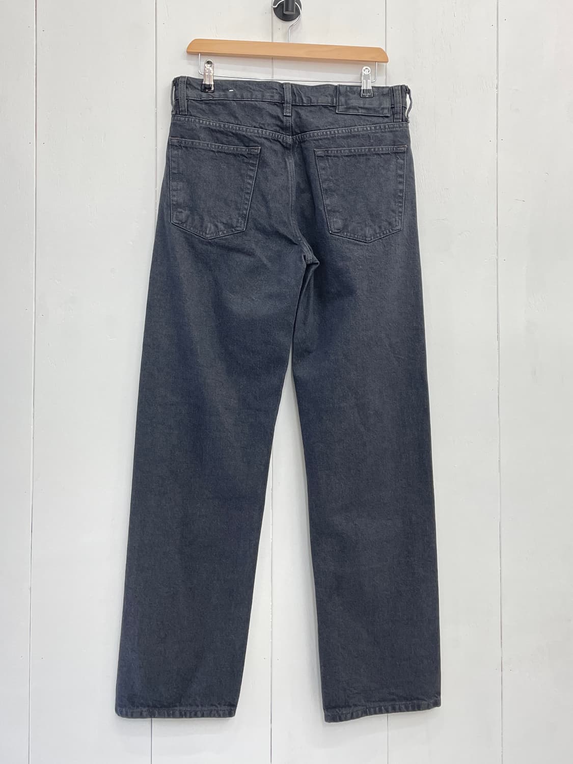 자라(ZARA) 스탠다드 핏 워싱 데님 팬츠 차콜 상품이미지6