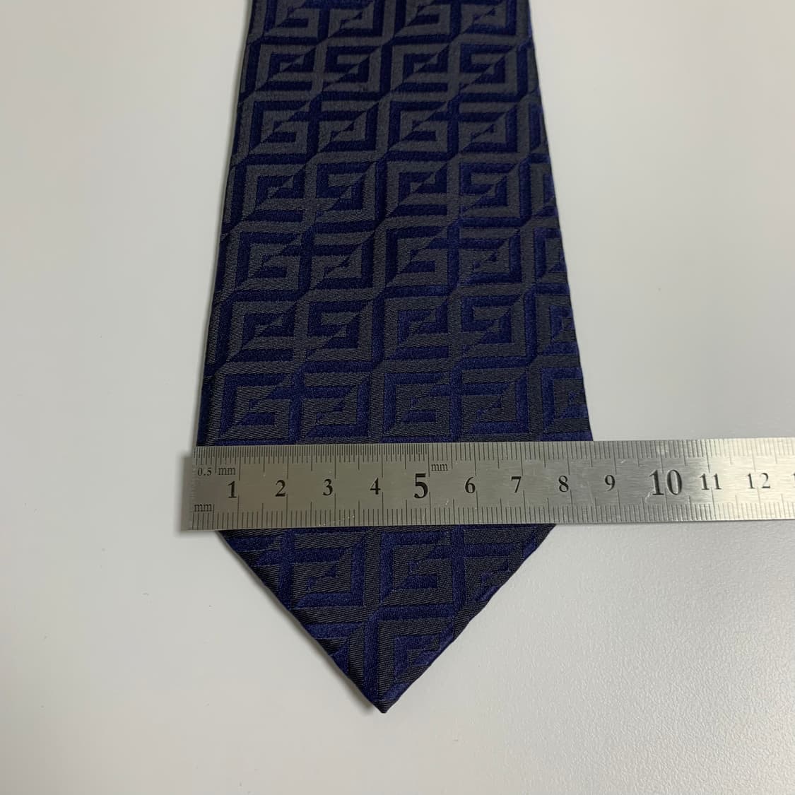 지방시(GIVENCHY) 신형 다크네이비 모노그램 명품넥타이 최상급 상품이미지10
