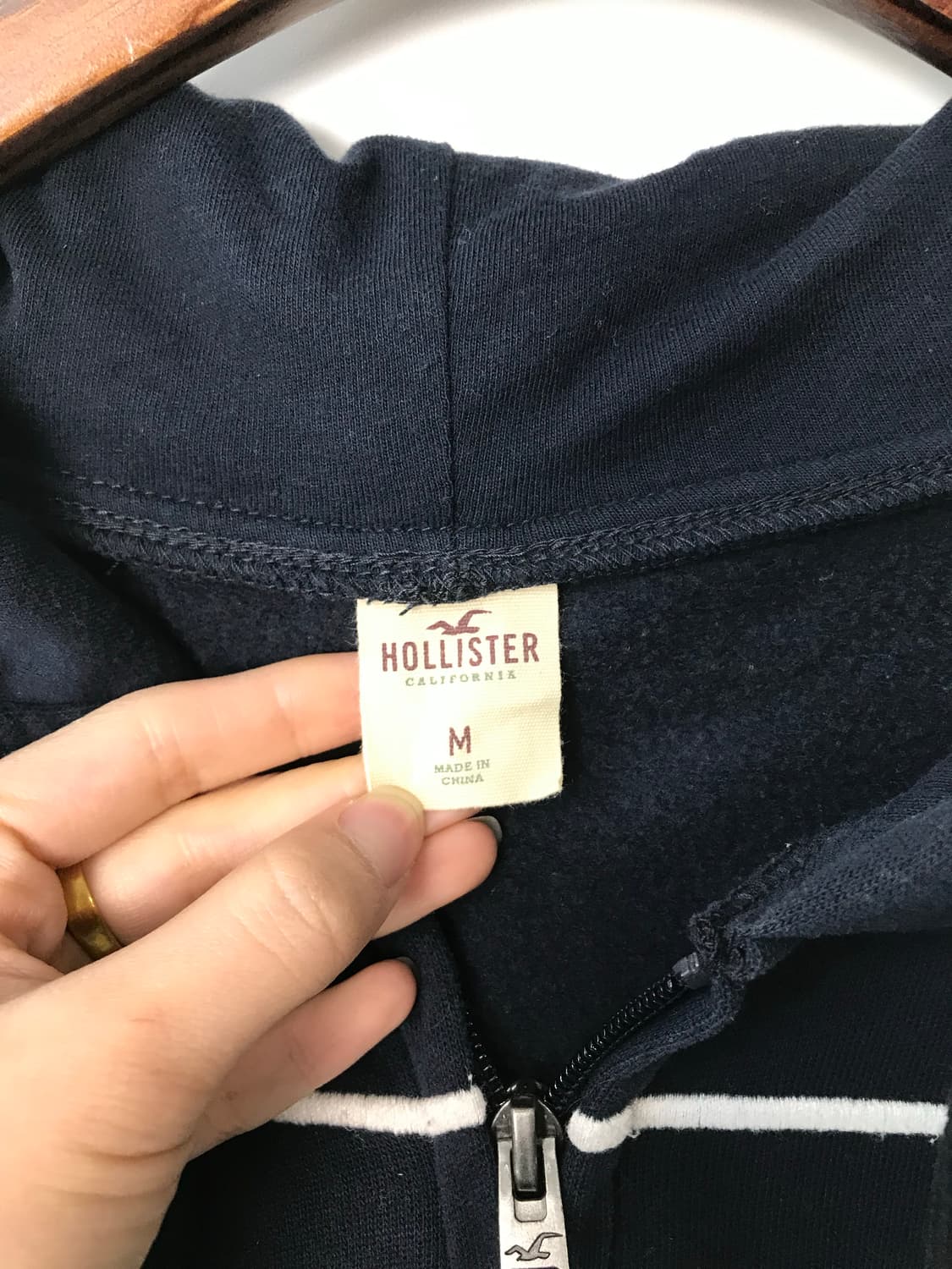 홀리스터 y2k 와투케 네이비 딱붙 후드집업 상품이미지6