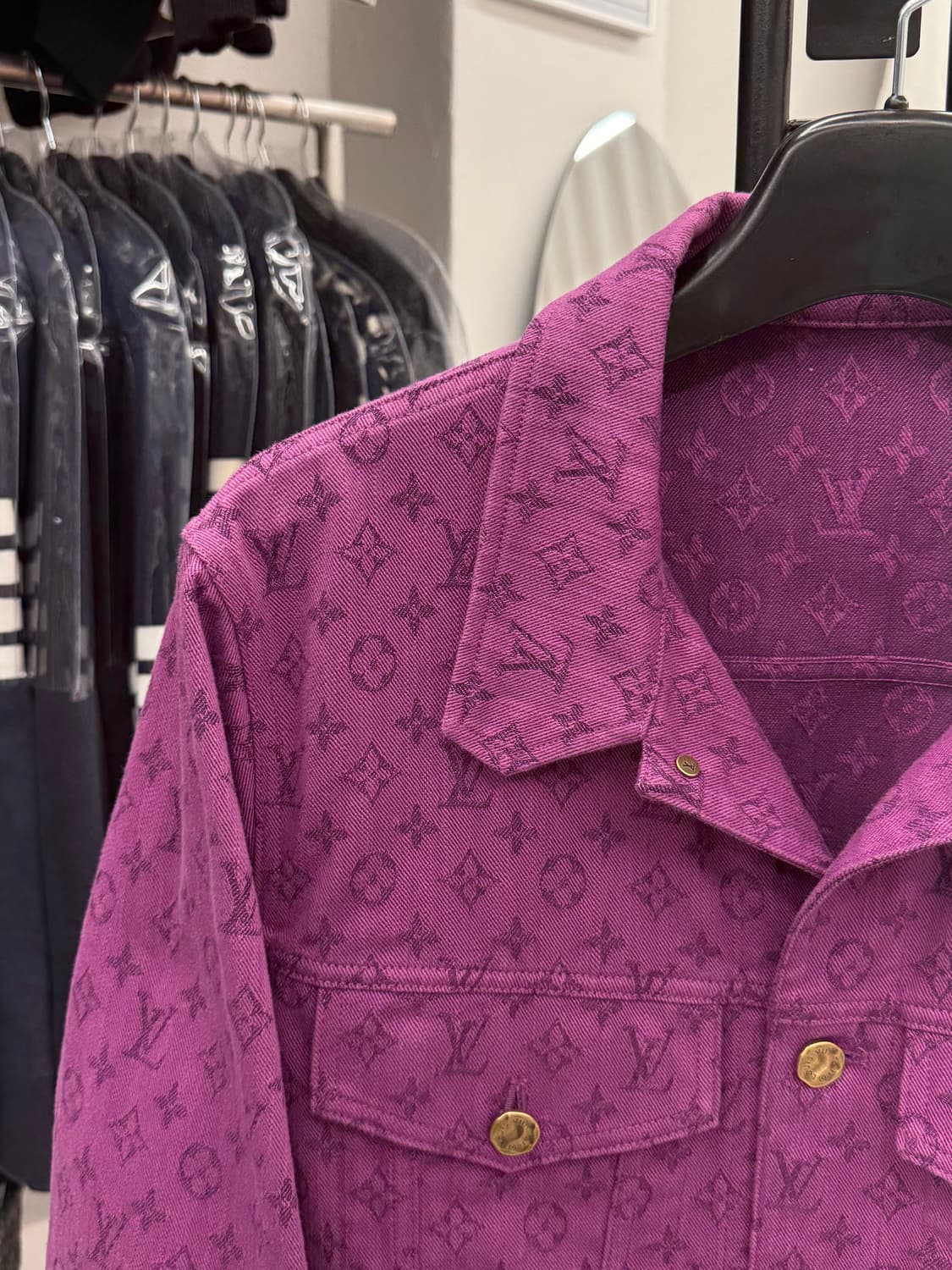 [56] 루이비통 모노그램 데님 트러커 자켓 상품이미지4