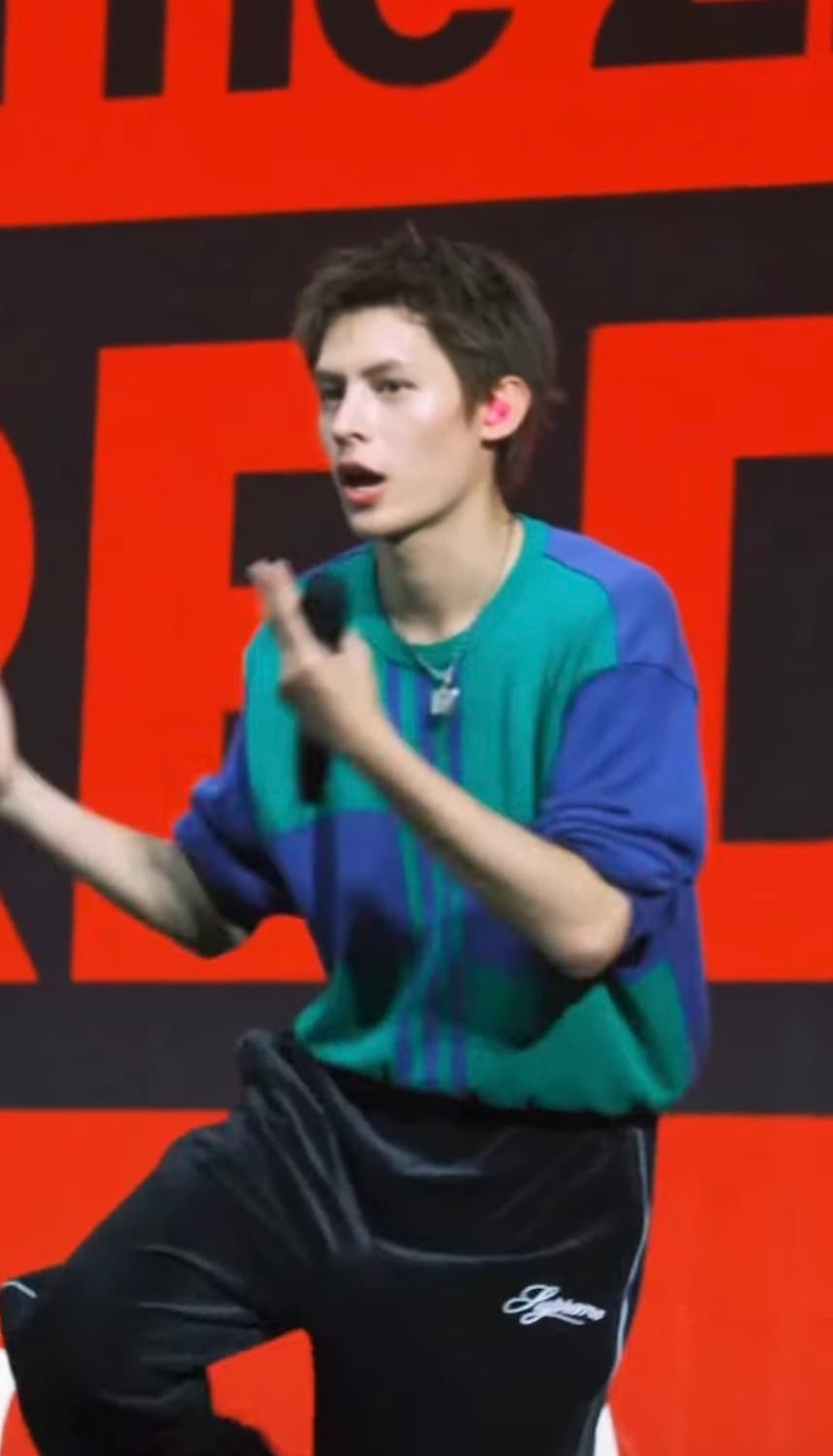 [코르티스제임스착] 슈프림 벨루어 메쉬 트랙 팬츠 블랙 - 26SS 상품이미지1