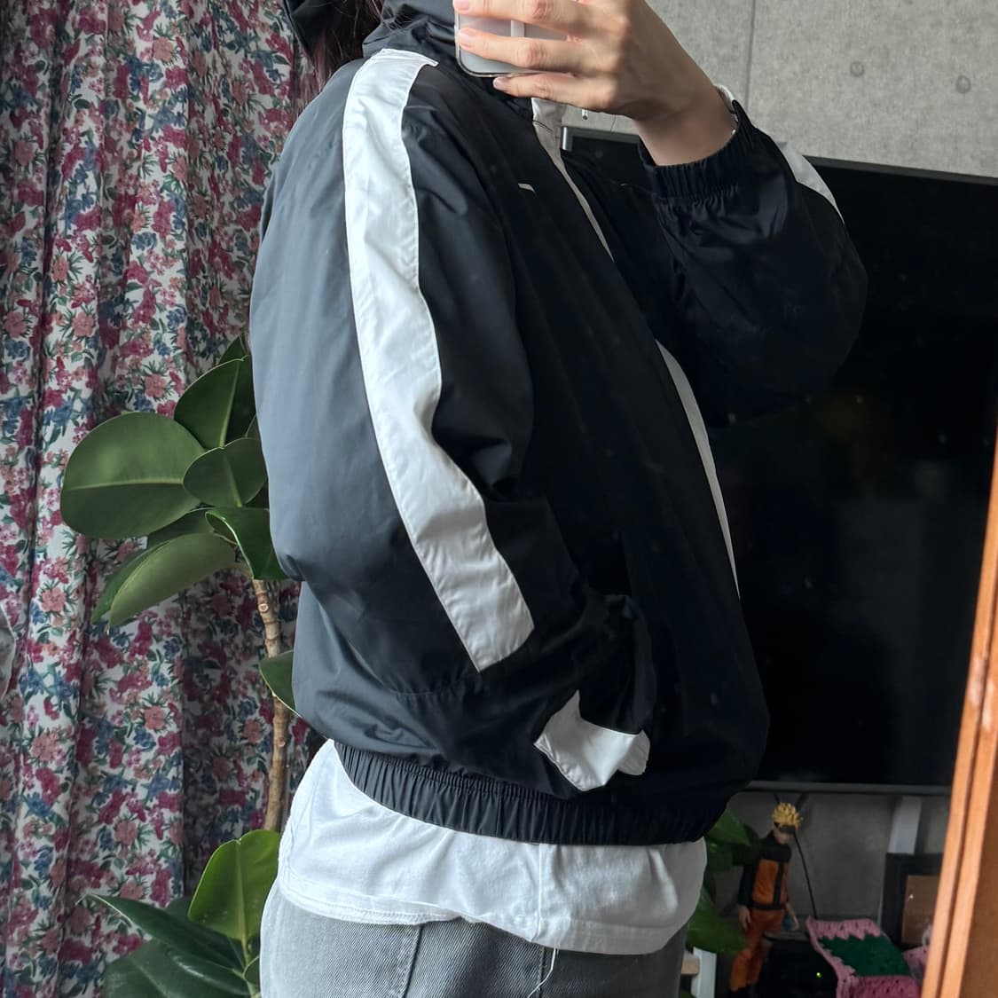 나이키 우먼 백로고 블랙&화이트 바람막이 우븐자켓 상품이미지5