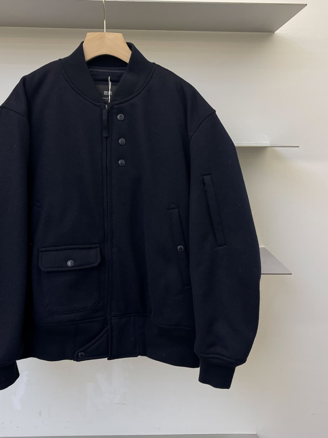 유니클로 x 엔지니어드가먼츠 퍼프테크 숏 블루종 자켓 상품이미지3