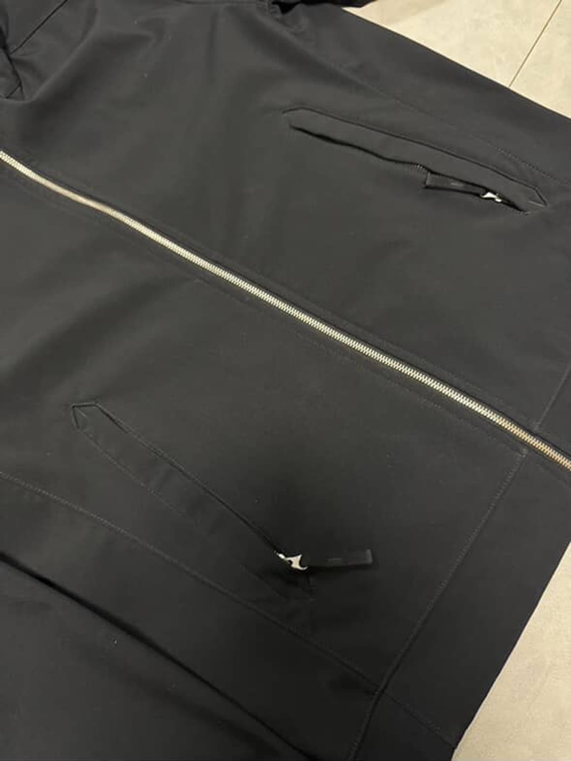 스톤아일랜드 라이트 소프트쉘 후드 집업 L 상품이미지3