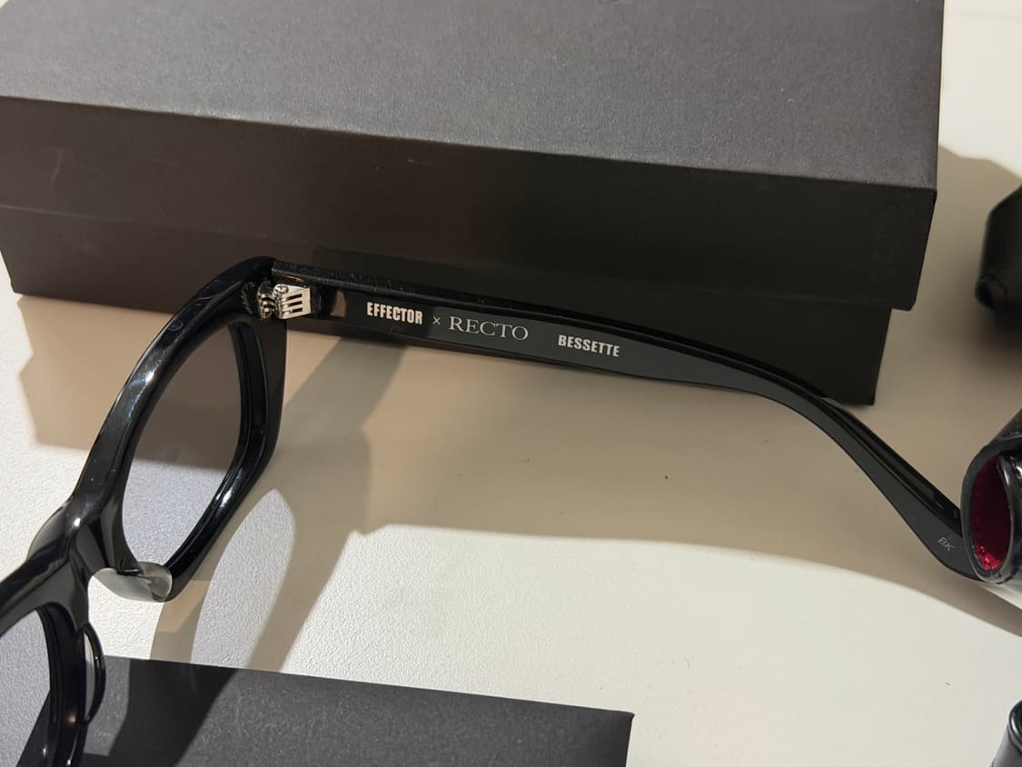 렉토 이펙터 BESSETTE (BLACK/DARK GREY) 팝니다 상품이미지4