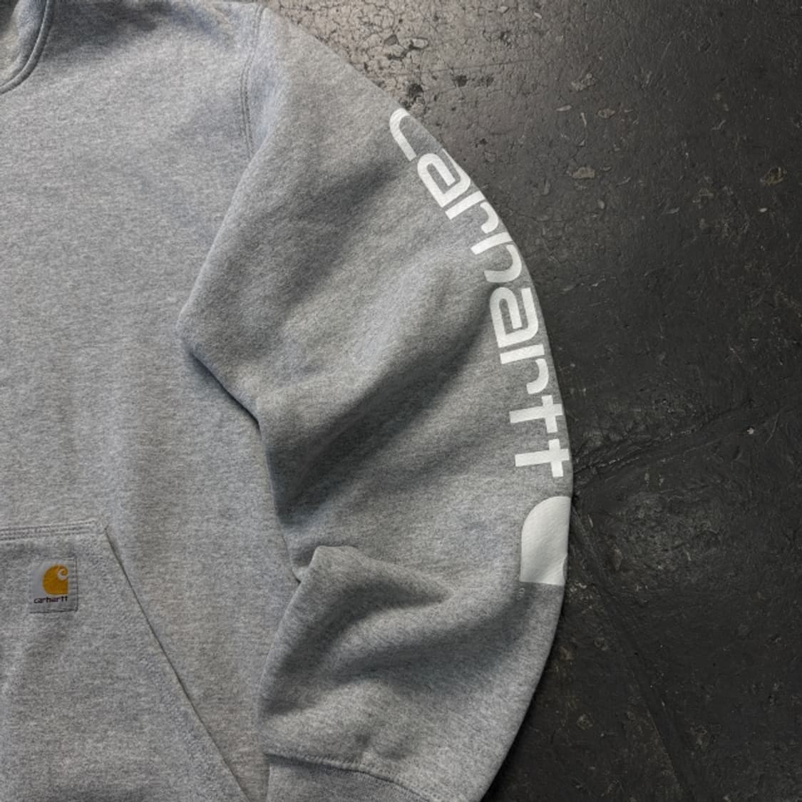 100 칼하트 암 로고 후드티  상품이미지3