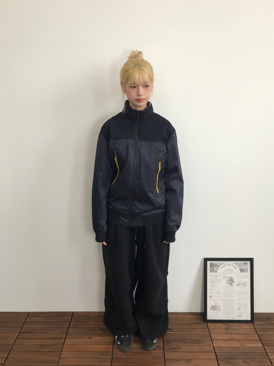 Zara Contrast Zip Windbreaker 상품이미지1
