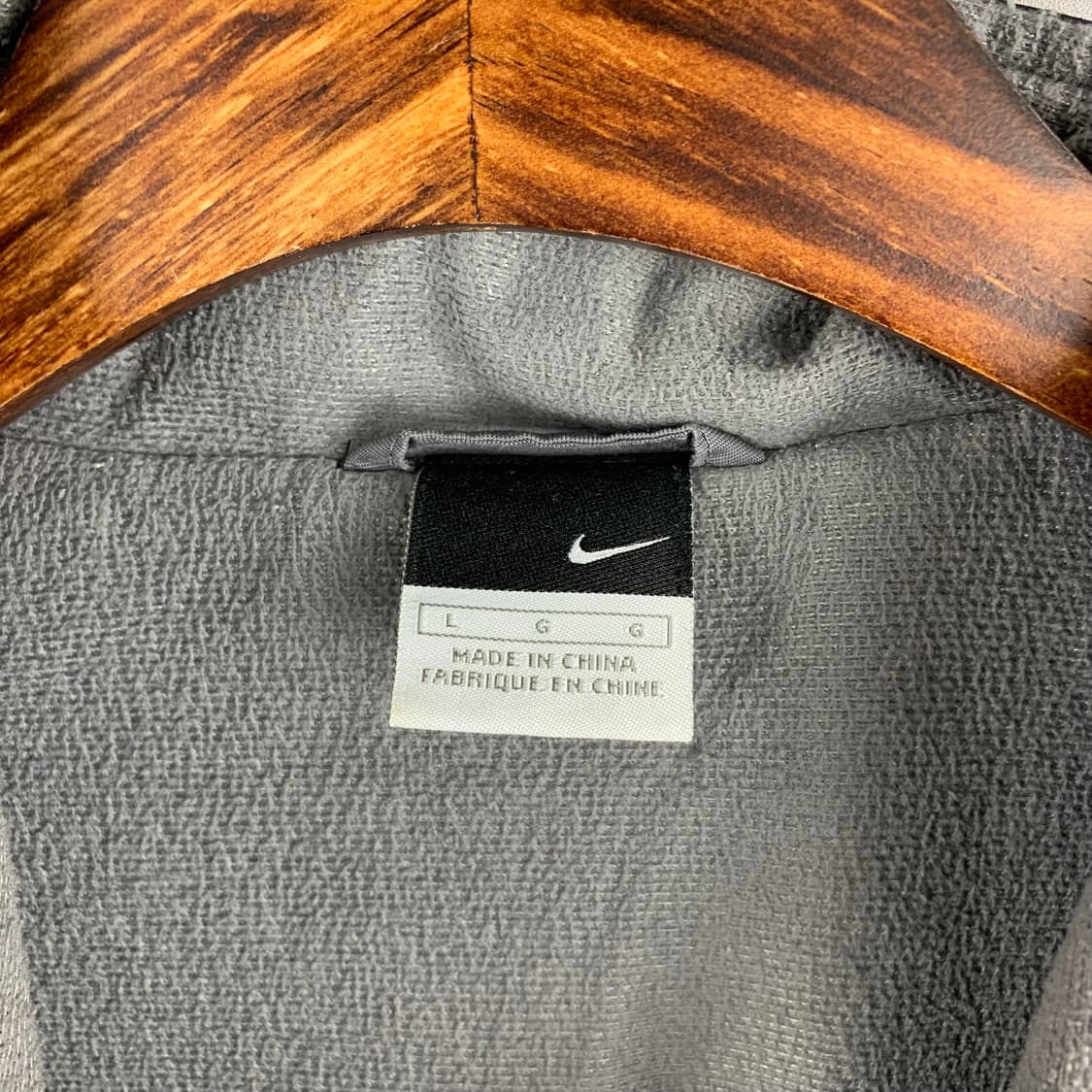 나이키 스우시 블랙 경량 조끼 패딩 상품이미지6