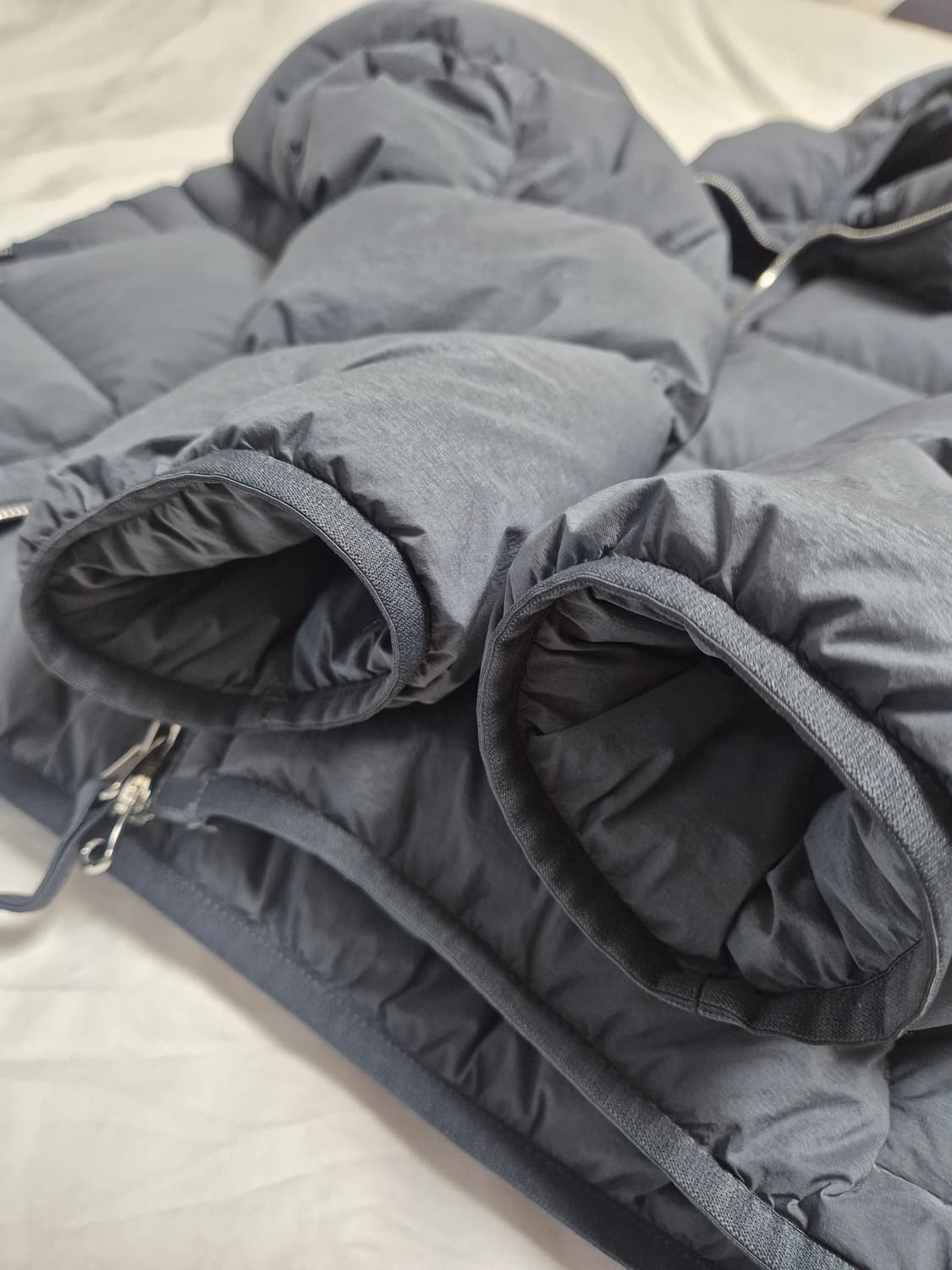 스톤 아일랜드 심리스 터널 23FW S사이즈 상품이미지4