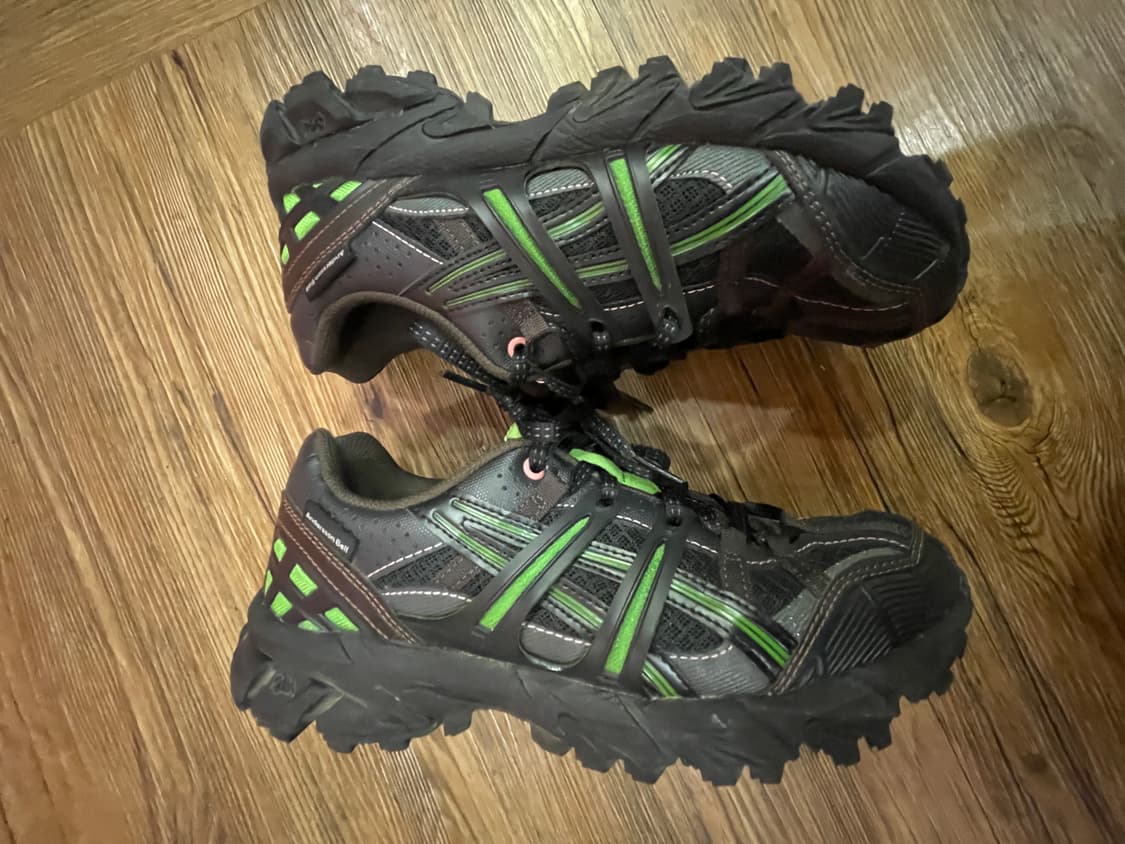 255아식스 엔더슨벨 젤소노마 15-50 블랙 그린 상품이미지4