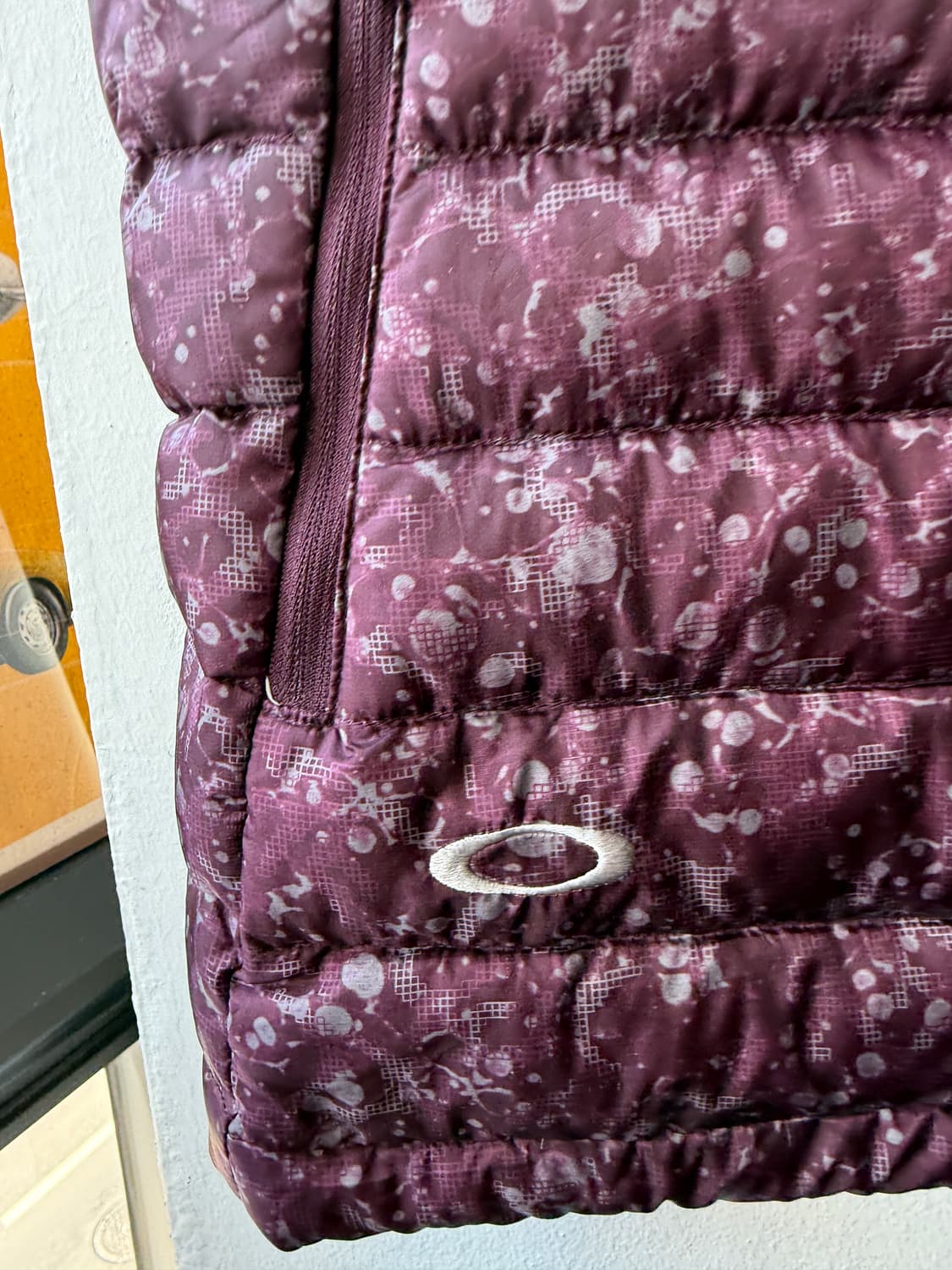 오클리 스컬 블리드 다운 베스트 상품이미지4