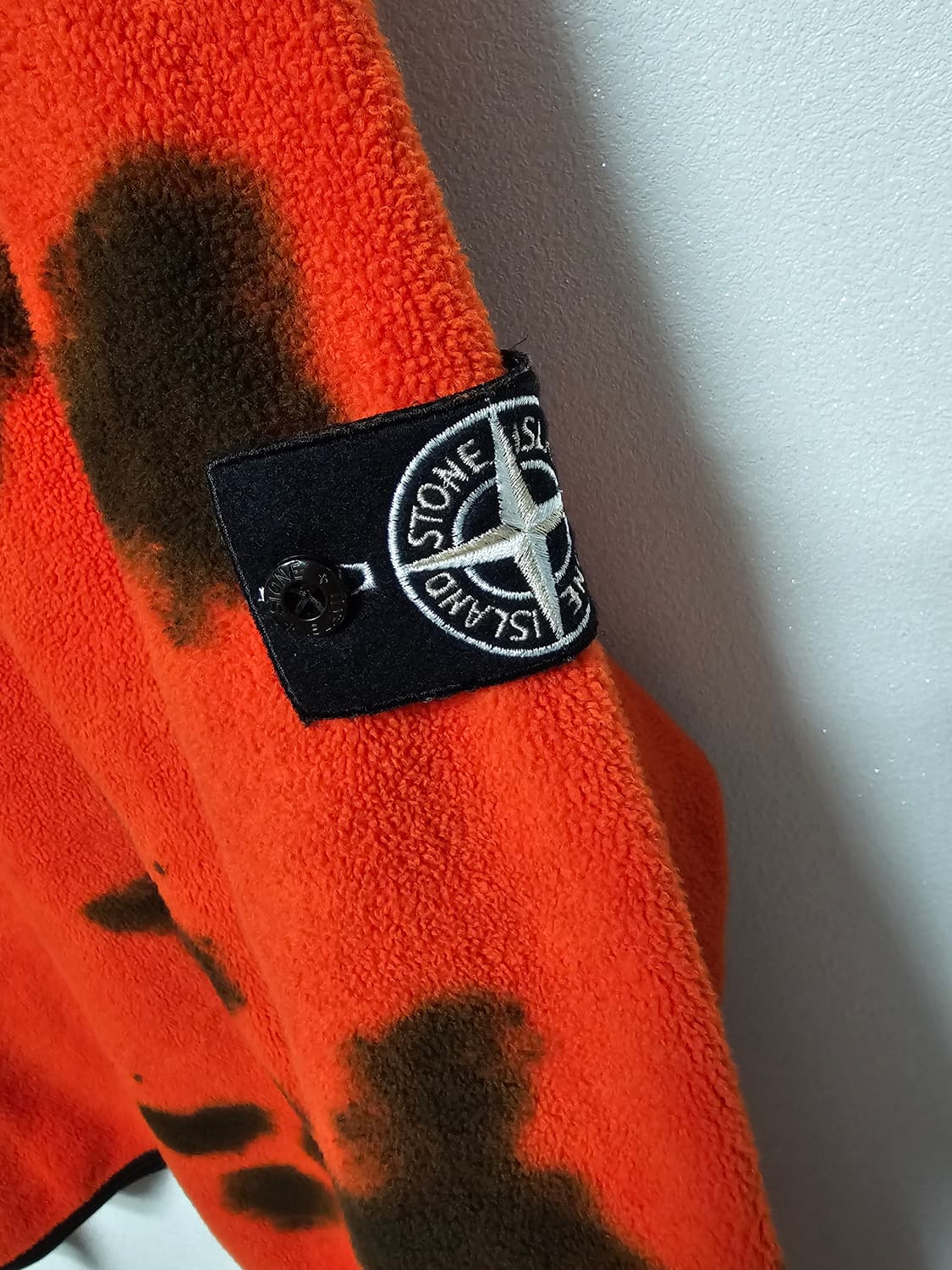 스톤아일랜드 핸드 컬러링 플리스 스웨트셔츠 (새 상품) 상품이미지3