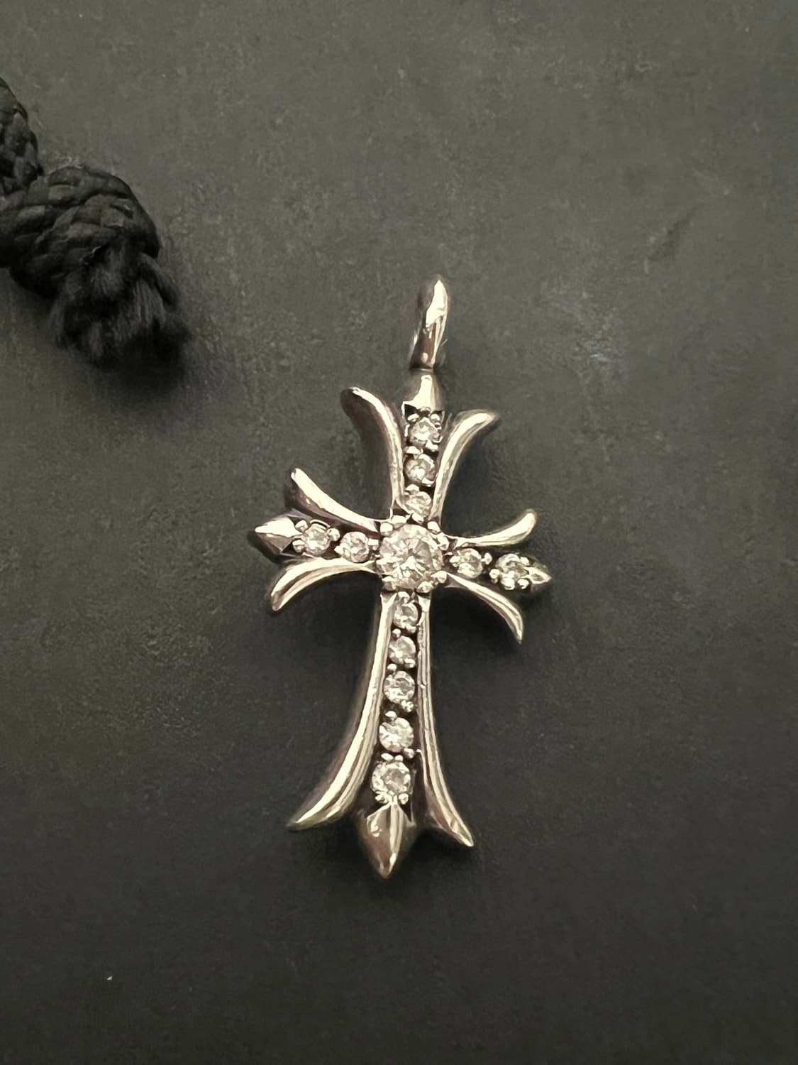 한스룸 크롬하츠 타이니 크로스 애프터 풀파베 팬던트 상품이미지2