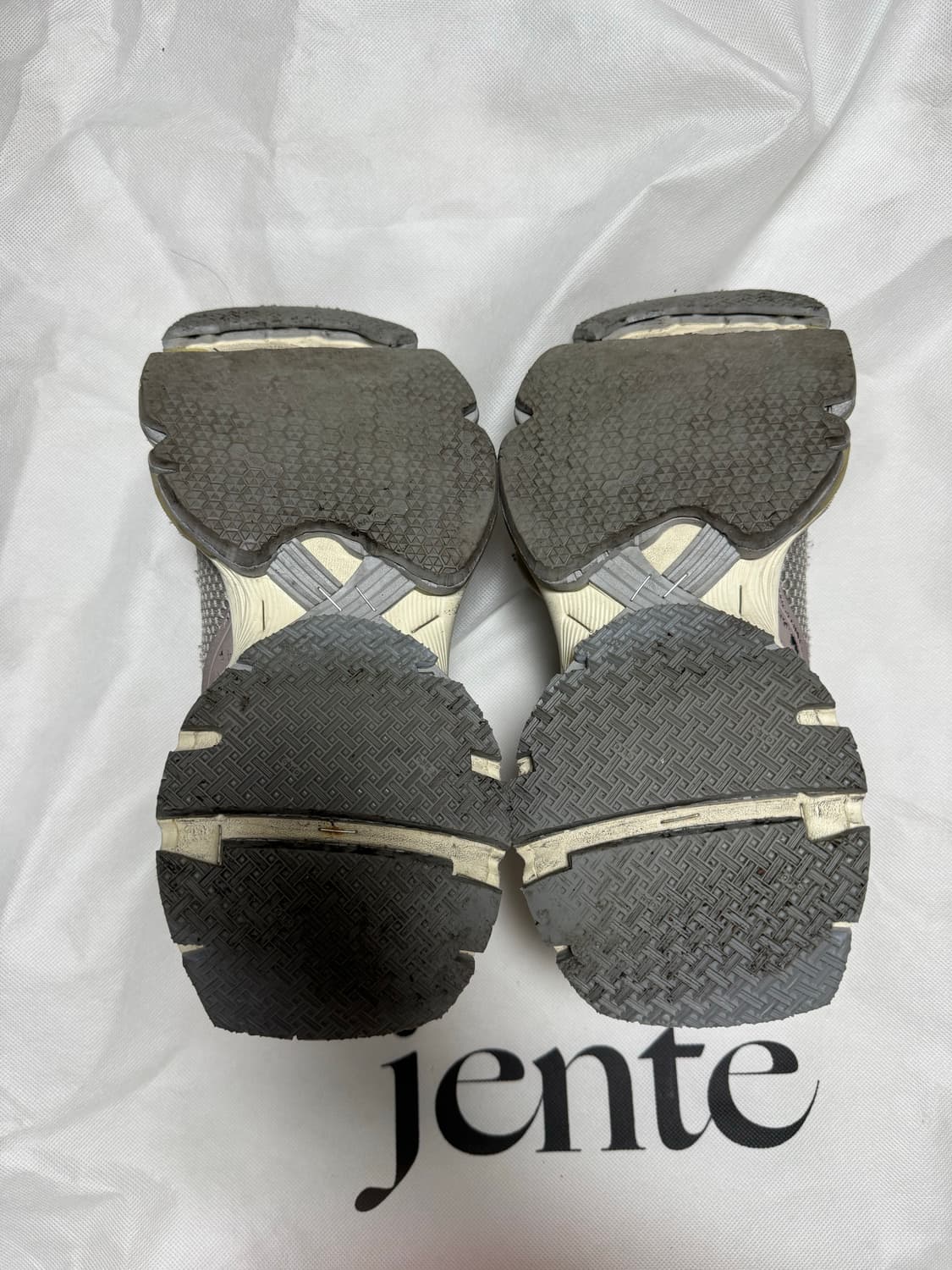 발렌시아가 스테이플러 베이지 39 상품이미지5