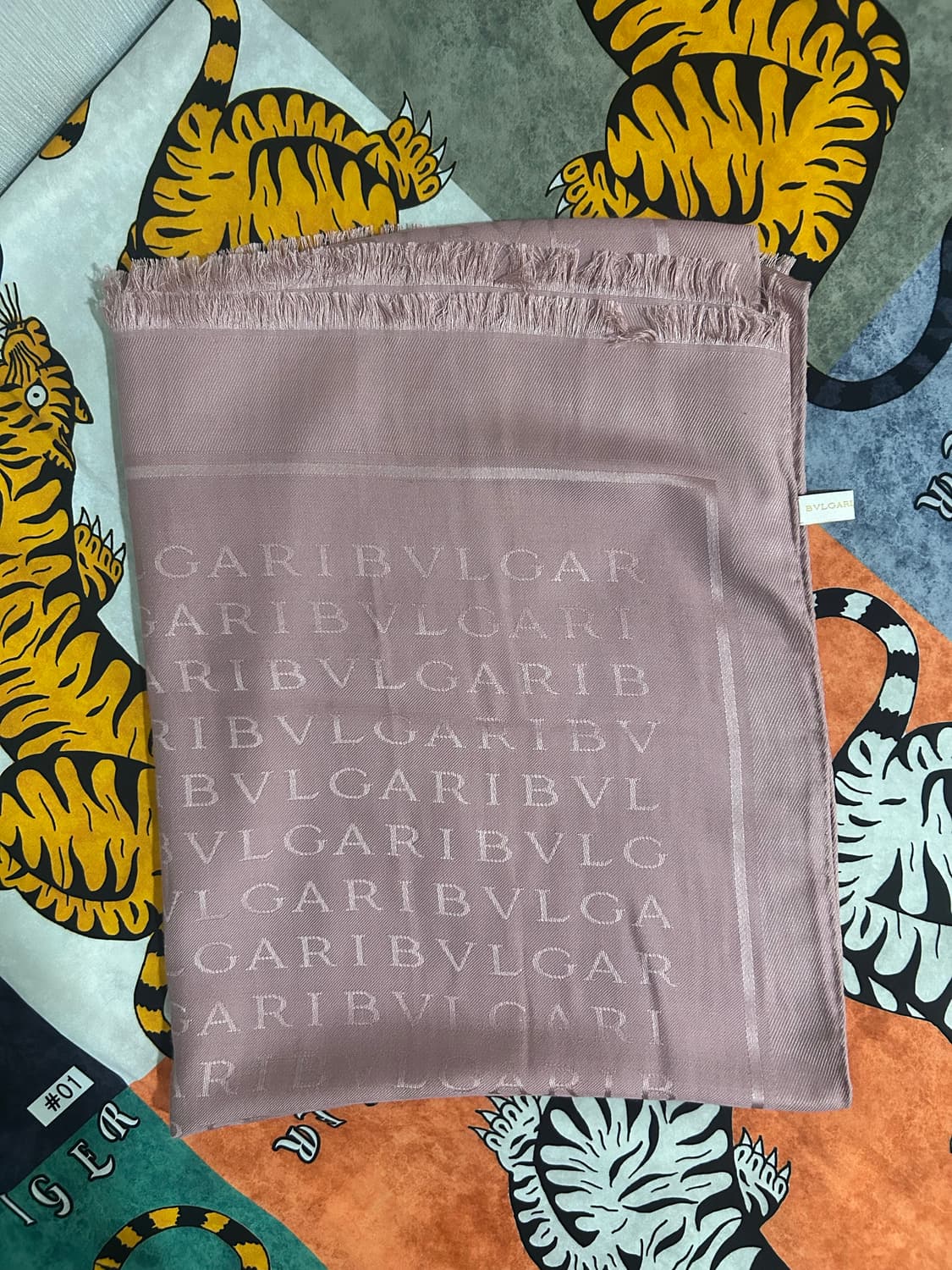 불가리 핑크스카프 상품이미지5