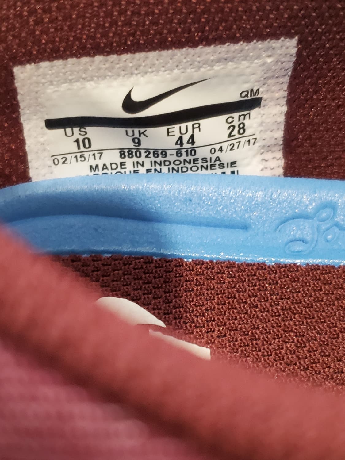 나이키 SB 솔라소프트 포트모어 II 캔버스 프리미엄 사이즈280

하단 상품이미지9