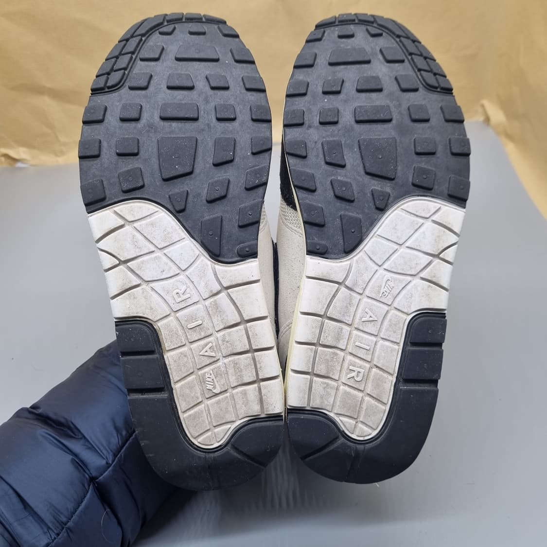 나이키 에어맥스1 흰검 남성운동화260  상품이미지3