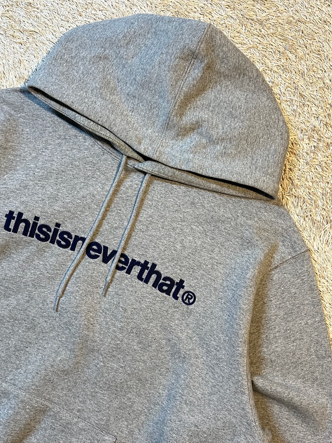 22FW 디스이즈네버댓 T-Logo 후드티 그레이 네이비 상품이미지2