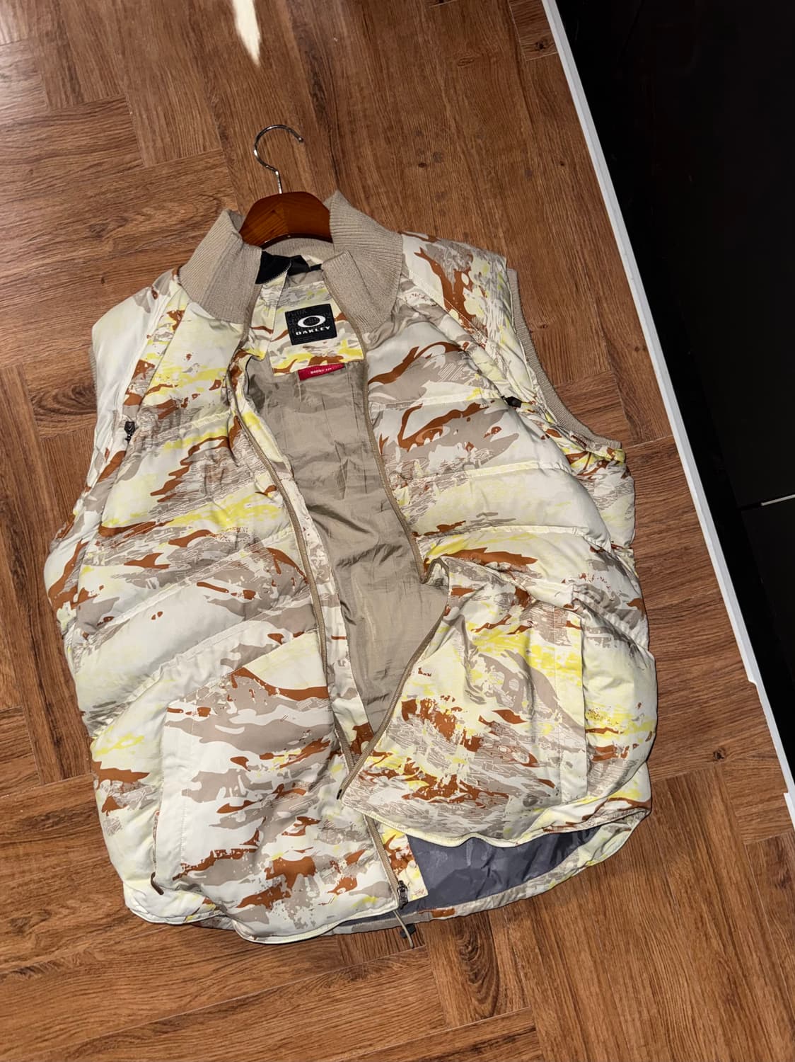 오클리 패딩조끼  상품이미지1