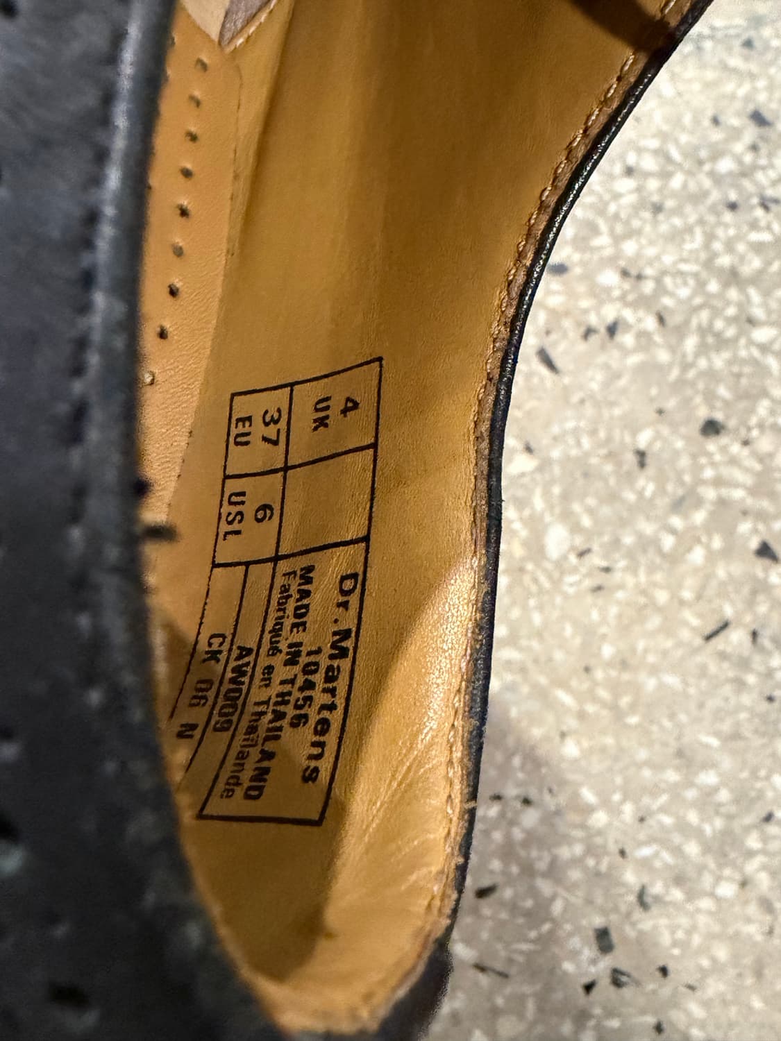 닥터마틴 윙팁 블랙 상품이미지5