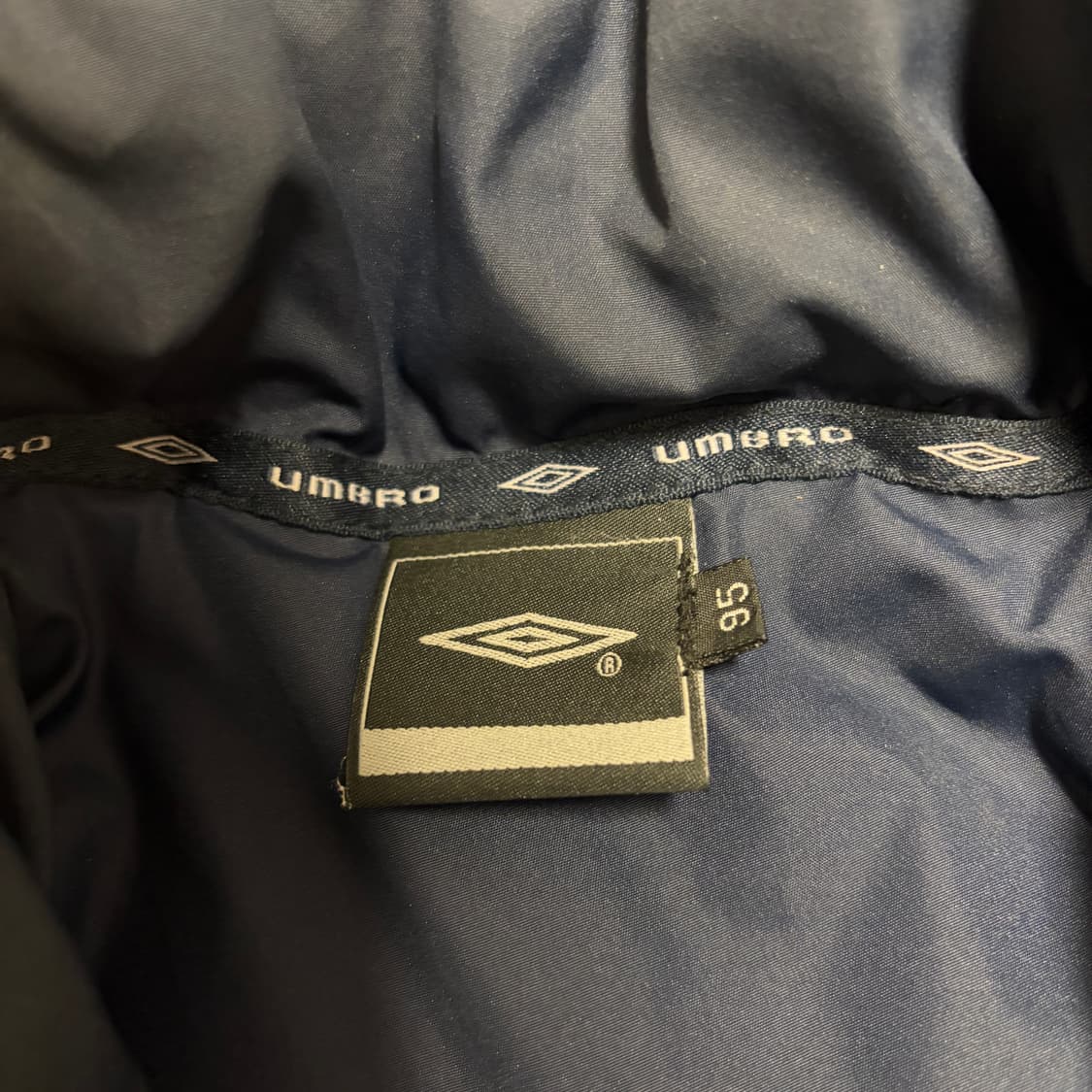 엄브로 딥네이비 투웨이 패딩 상품이미지4