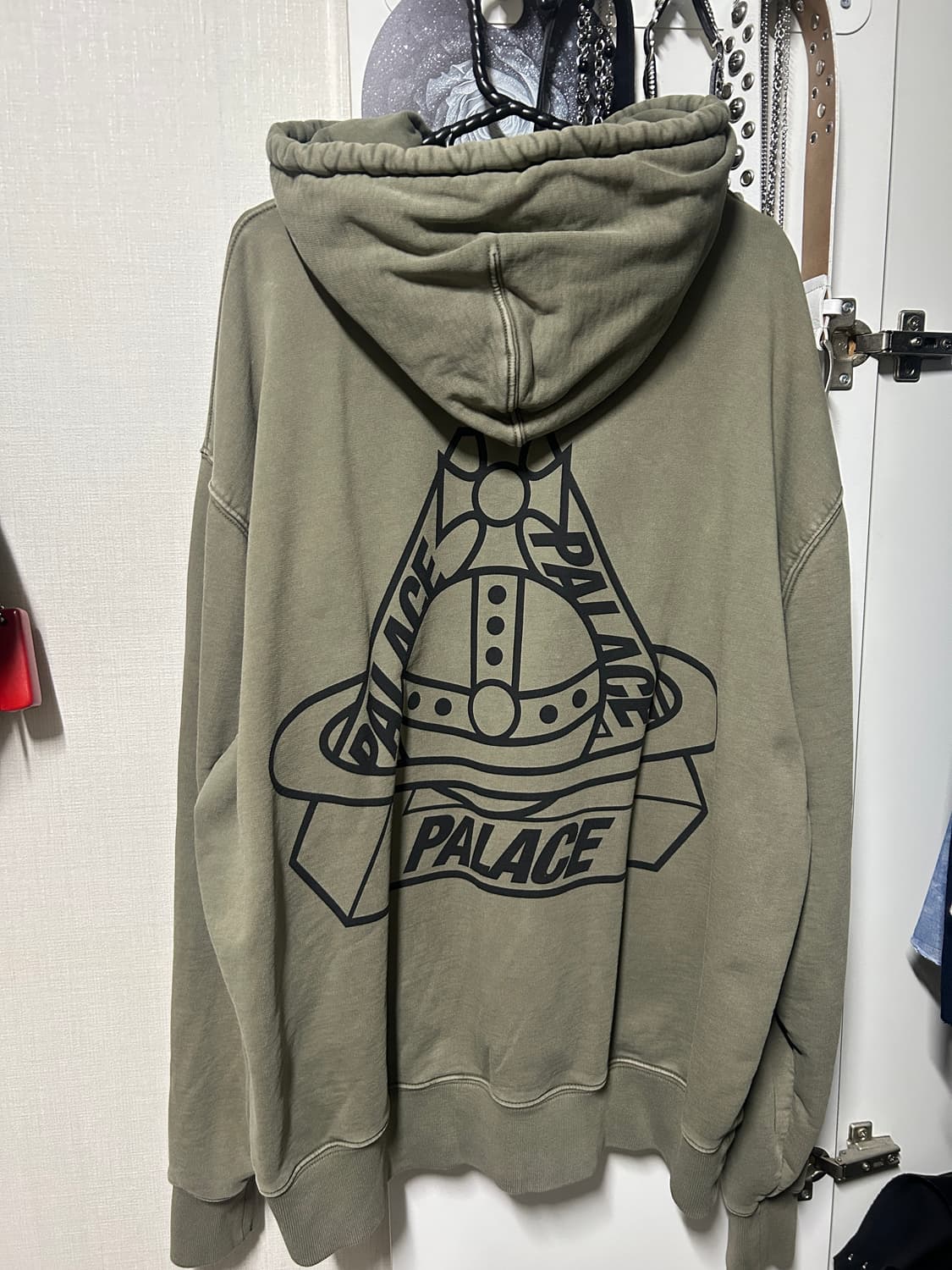 팔라스 비비안웨스트우드 후드 올리브 M 상품이미지2