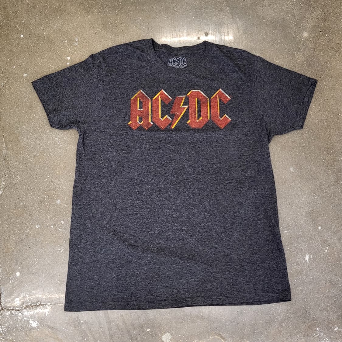 AC/DC 밴드 티셔츠 차콜 그레이 상품이미지1