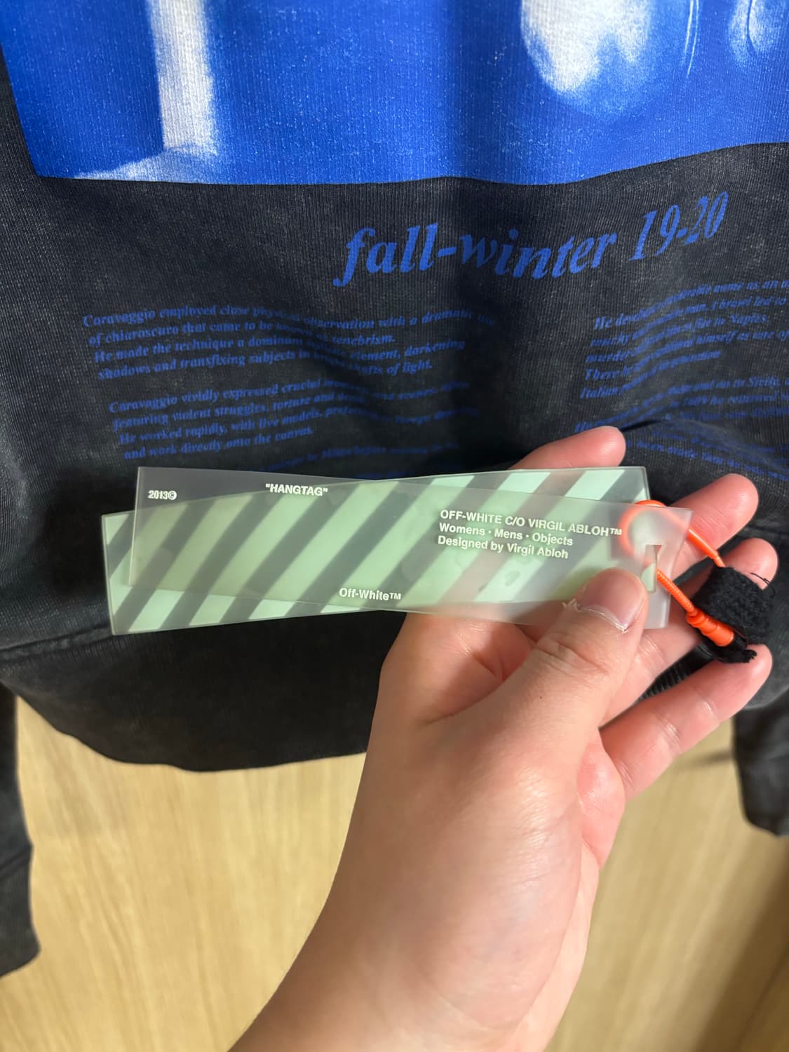 오프화이트 카라바지오 맨투맨 19FW 상품이미지3