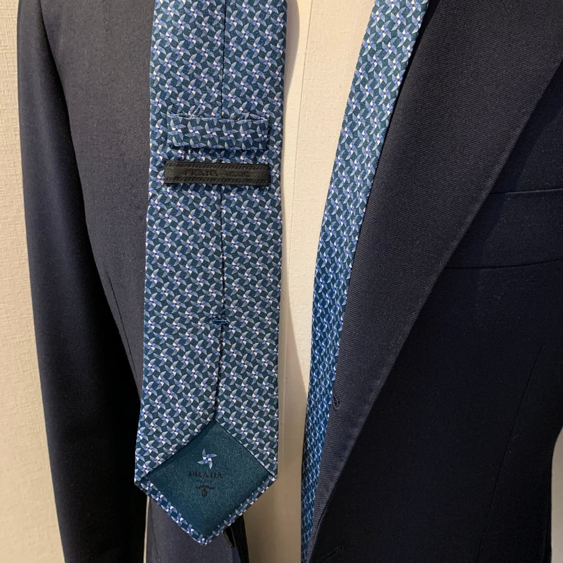 프라다(PRADA) 명품 중고 슬림넥타이 100실크 A+등급 7.2cm 상품이미지2