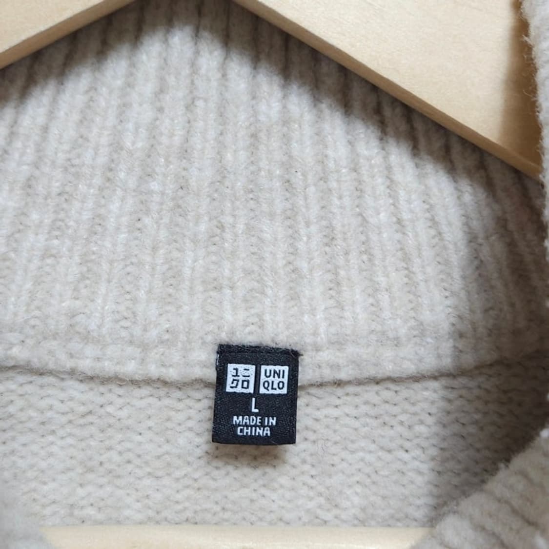 100 UNIQLO 유니클로 하프집업 니트 아이보리 상품이미지3