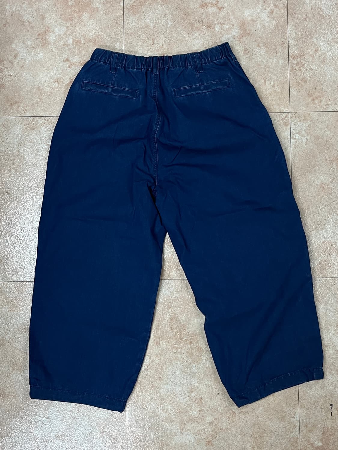 새상품급 L) 유니클로 와이드핏 파라슈트 팬츠 진청 인디고 상품이미지2