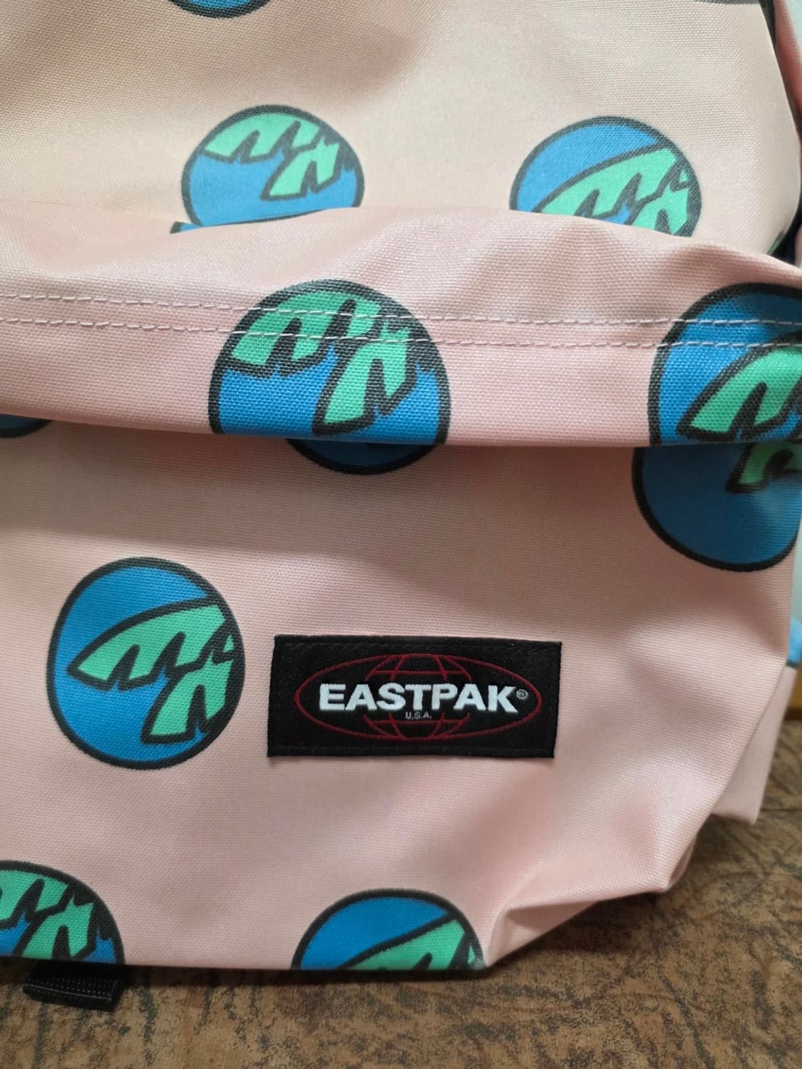 이스트팩 패디드 백팩 24L 상품이미지2