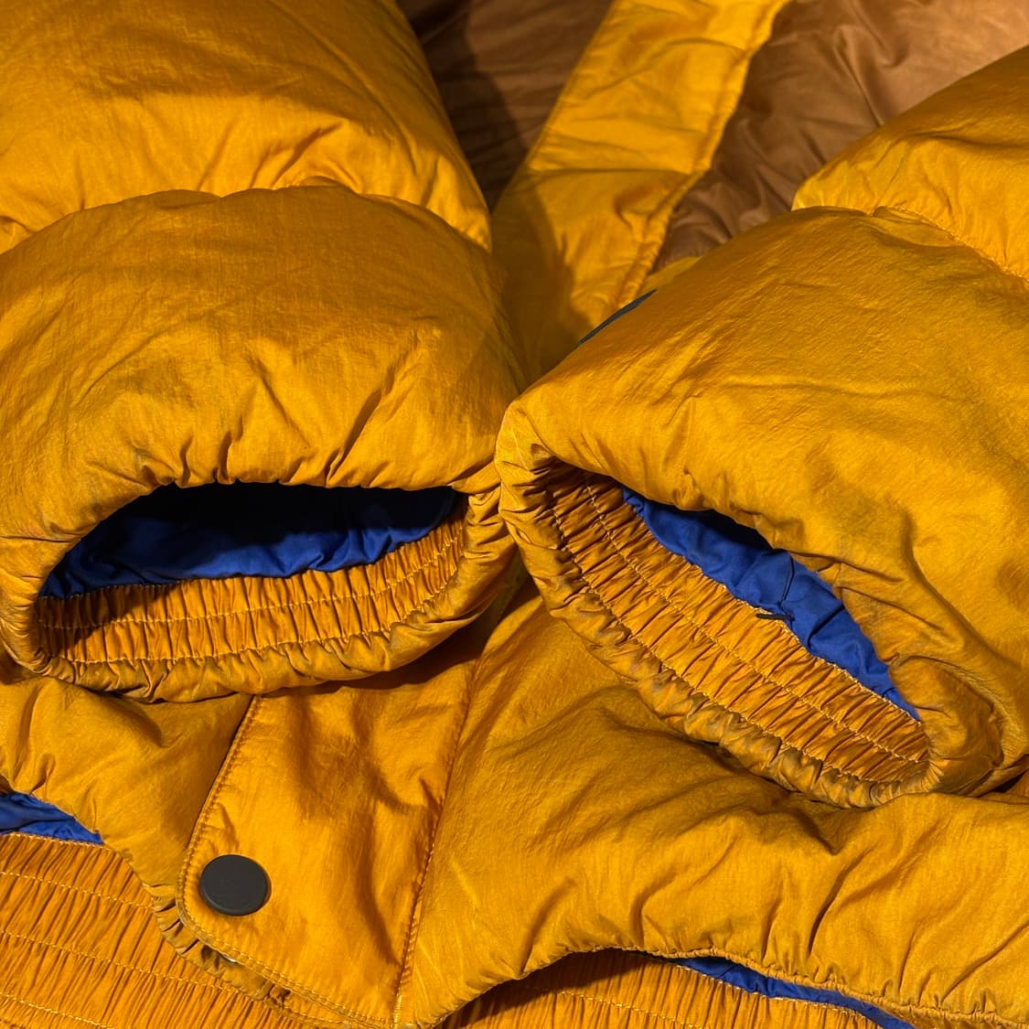 나이키 된장 브라운 배색 빅스우시 올드스쿨 덕다운 오리털 다운 필 패딩  상품이미지3