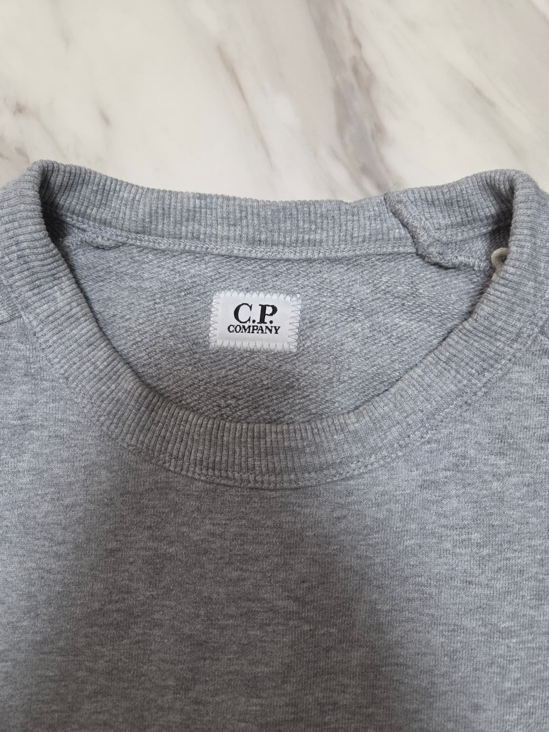 씨피컴퍼니 지퍼 포켓 플리스 맨투맨 상품이미지6