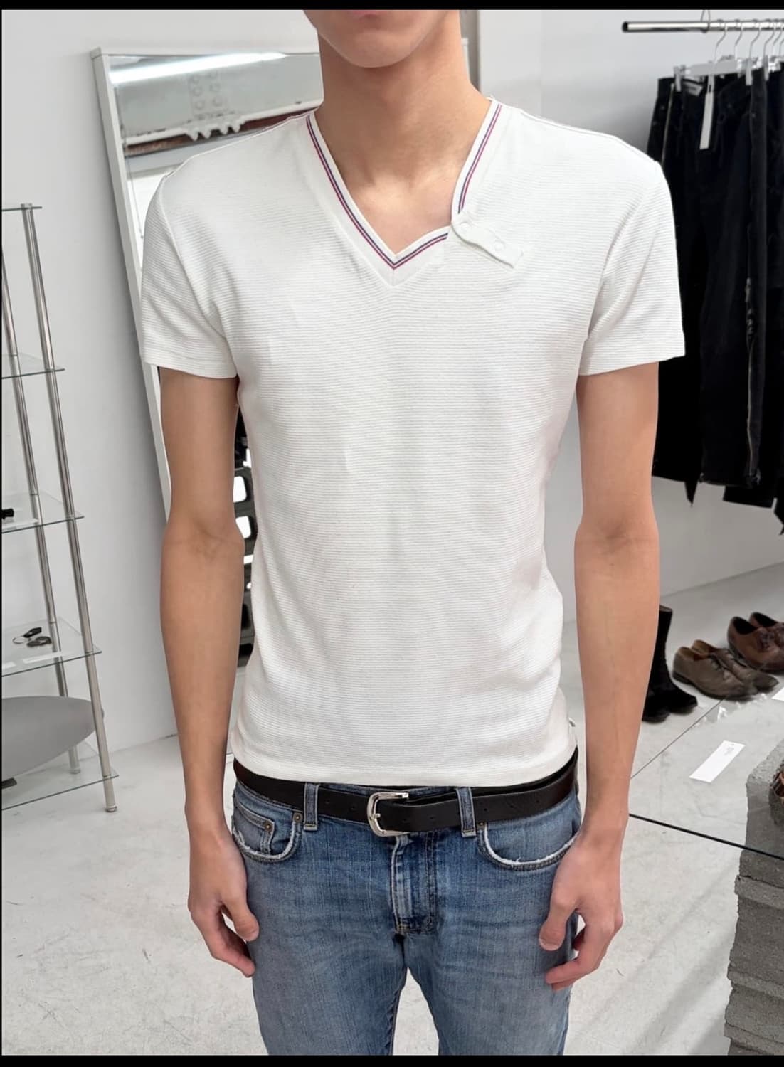 미하라 야스히로 비대칭 브이넥 티셔츠 상품이미지2