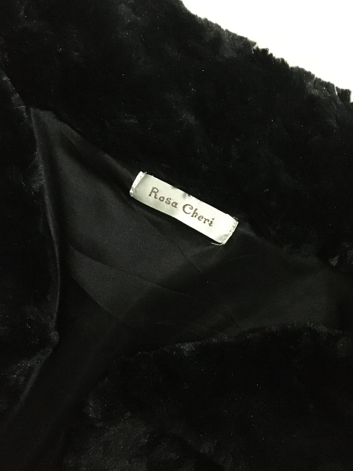 RosaCheri 블랙 크롭 퍼 자켓 상품이미지4