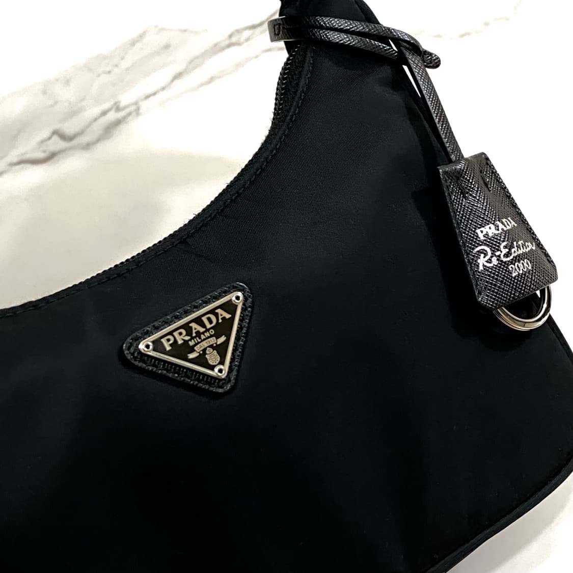 프라다 리에디션 2000 리나일론 숄더백 블랙 1NE515 상품이미지2