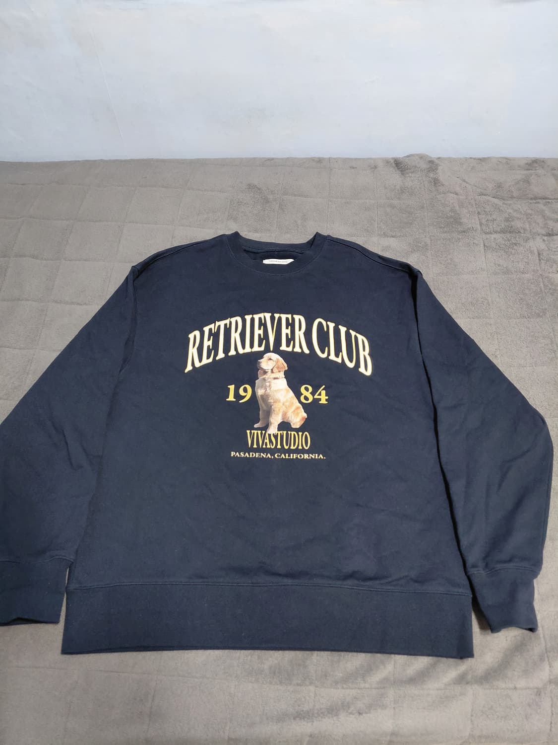 비바스튜디오 리트리버 클럽 맨투맨L 상품이미지1