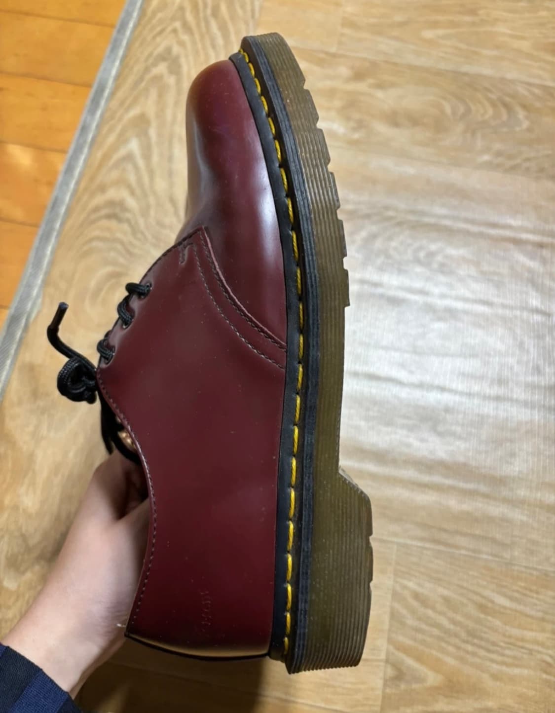 닥터마틴 체리레드 250 상품이미지2