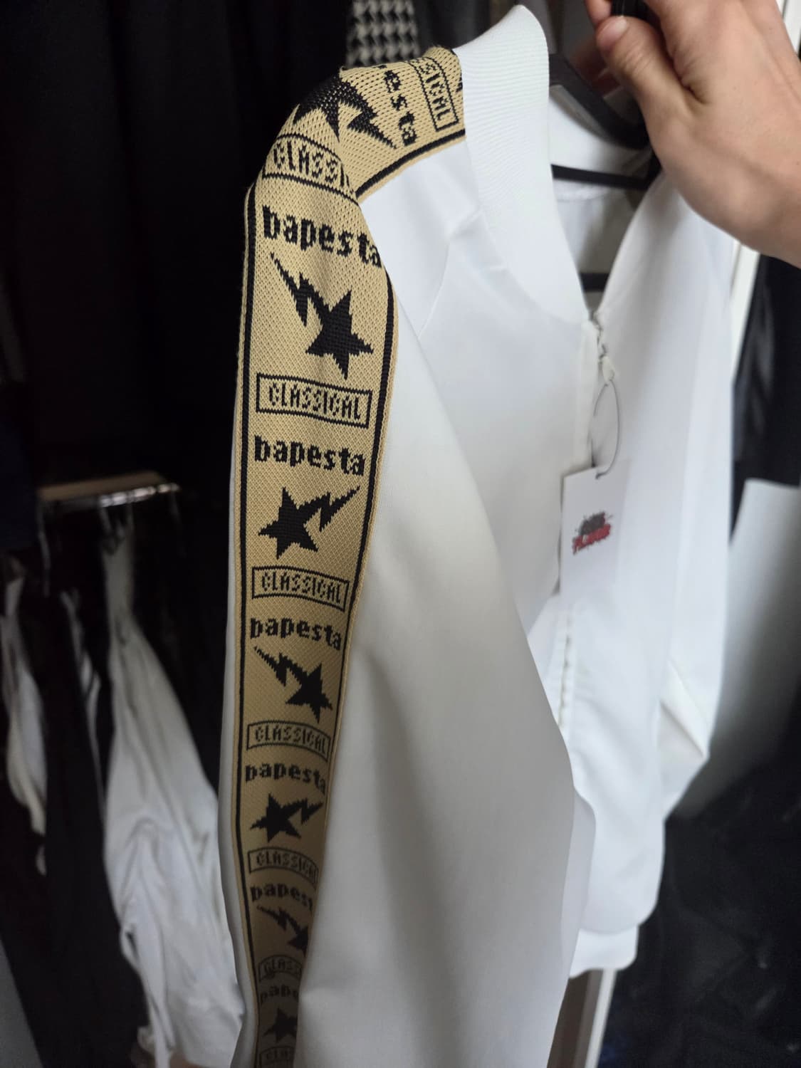 (급쳐) 베이프 져지 팝니다유  상품이미지1