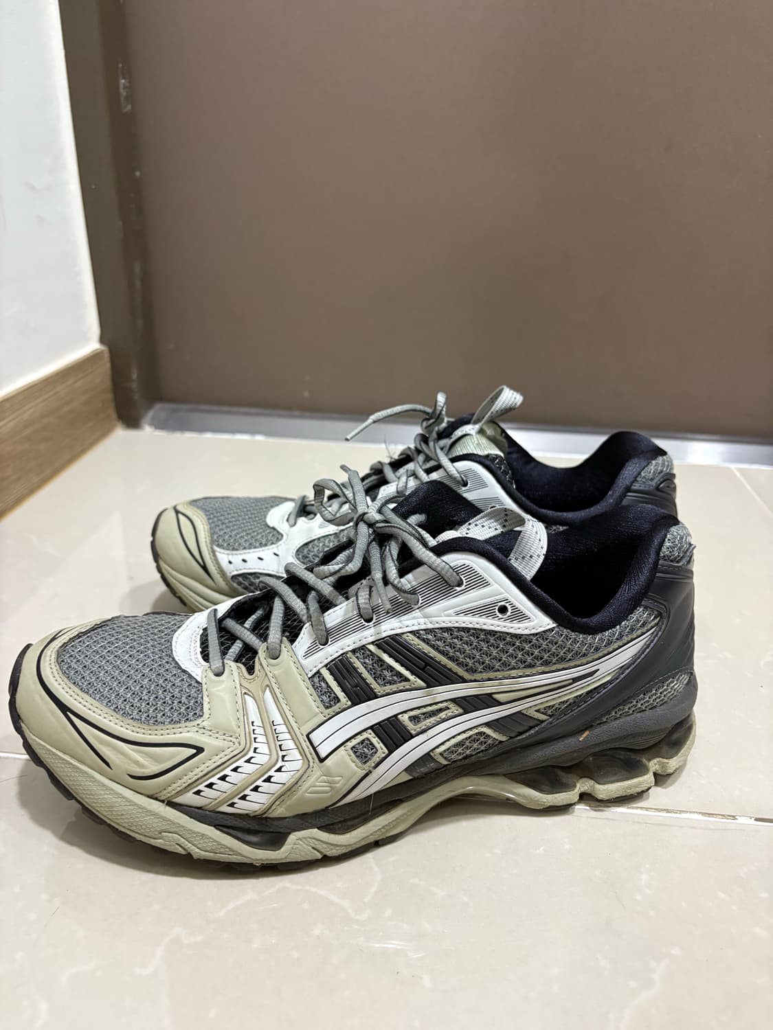 아식스 젤카야노 14 피에드몬트 280 상품이미지4