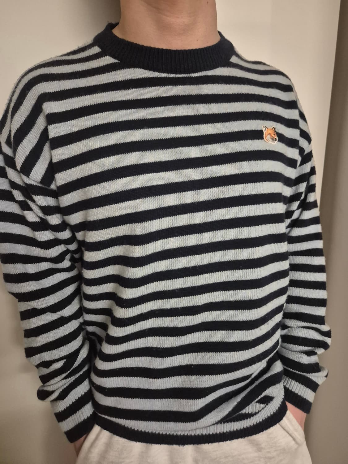 메종키츠네 네이비소라 스트라이프 단가라 니트 상품이미지2