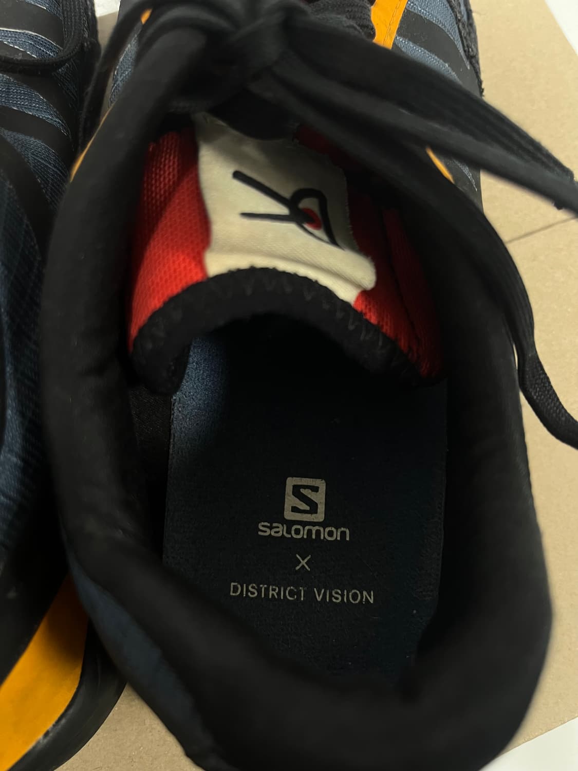 살로몬 x 디스트릭트 비전 마운틴 레이서 260 상품이미지4