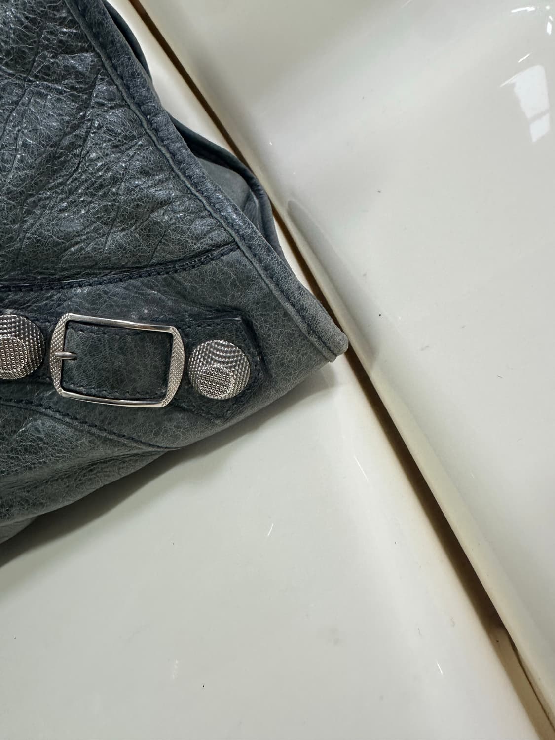 [A 정품] 발렌시아가 자이언트 시티 모터백 라지 상품이미지4