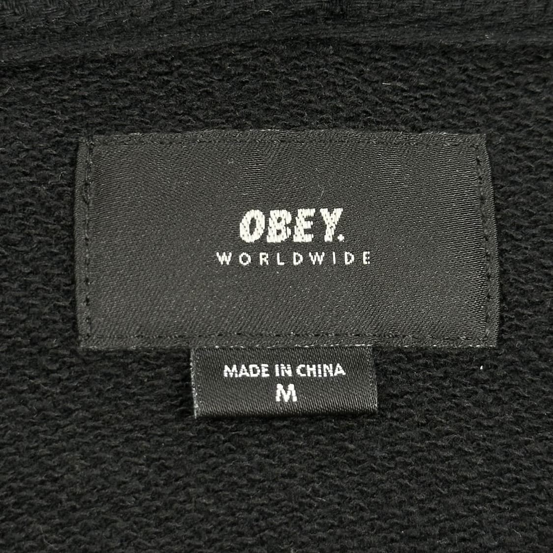 오베이 이니셜 로고 블랙 후드집업 (M) 상품이미지5