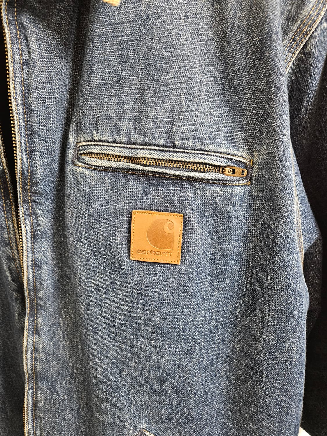 칼하트 wip 디트로이트 데님 자켓 팝니다. 상품이미지7
