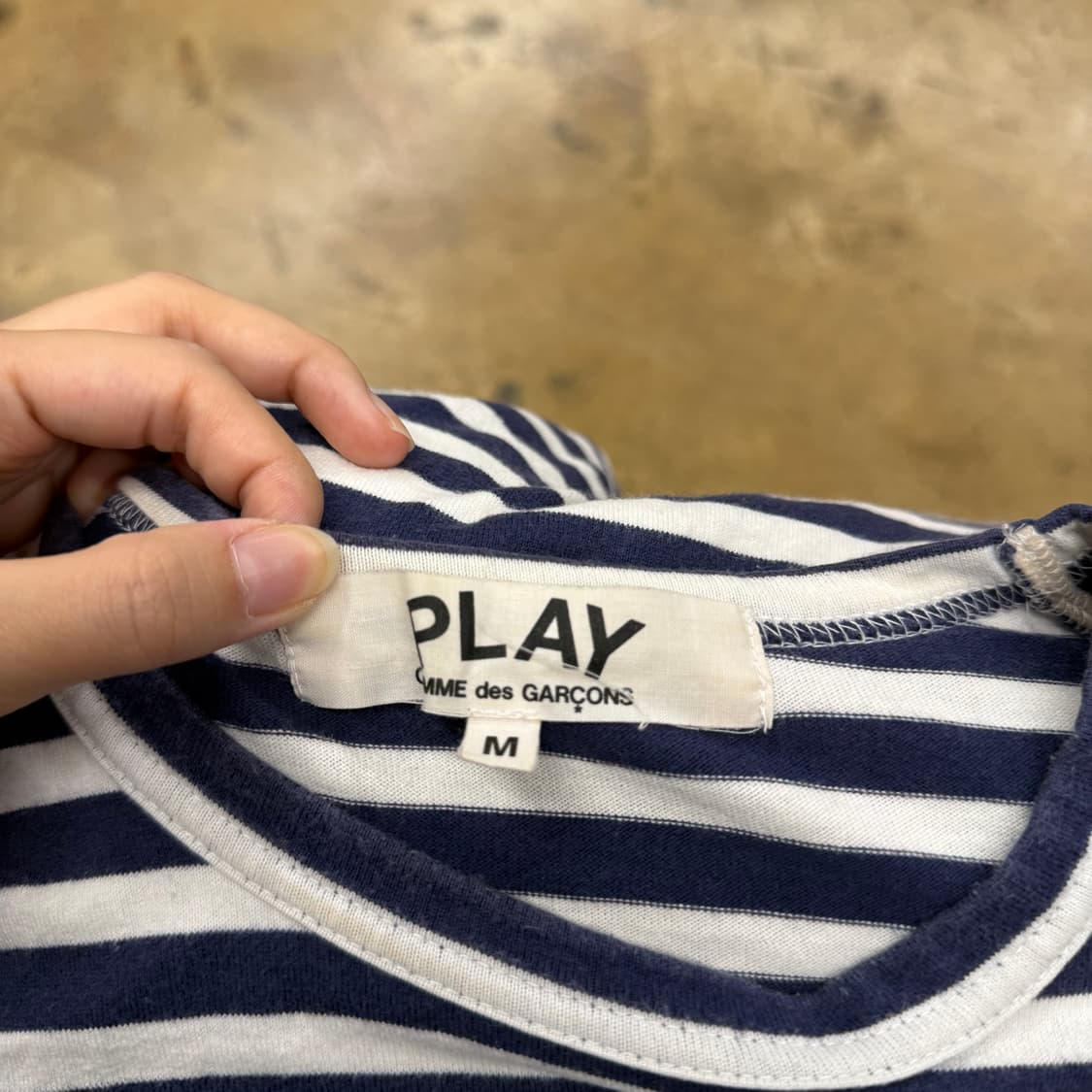 꼼데가르송 더블하트 와펜 블루 스트라이프 단가라 롱슬리브  상품이미지5
